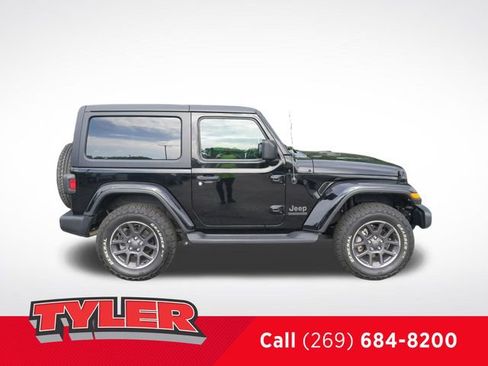 Used 2021 Jeep Wrangler Sport AWD/4WD image 9