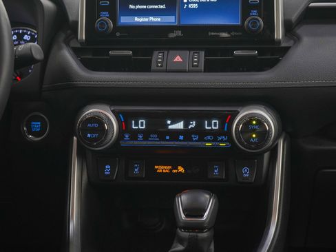 Used 2020 Toyota RAV4 XLE Premium AWD/4WD image 16