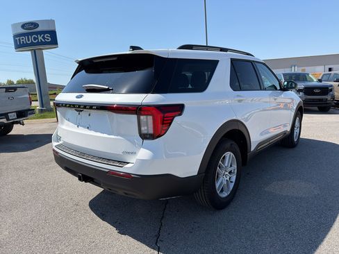New 2026 Ford Explorer Active AWD/4WD image 5