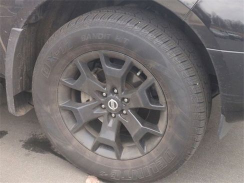 Used 2020 Nissan Frontier SV w/ Midnight Edition Floor Mats image 4