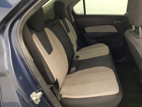Used 2017 Chevrolet Equinox LS FWD image 19