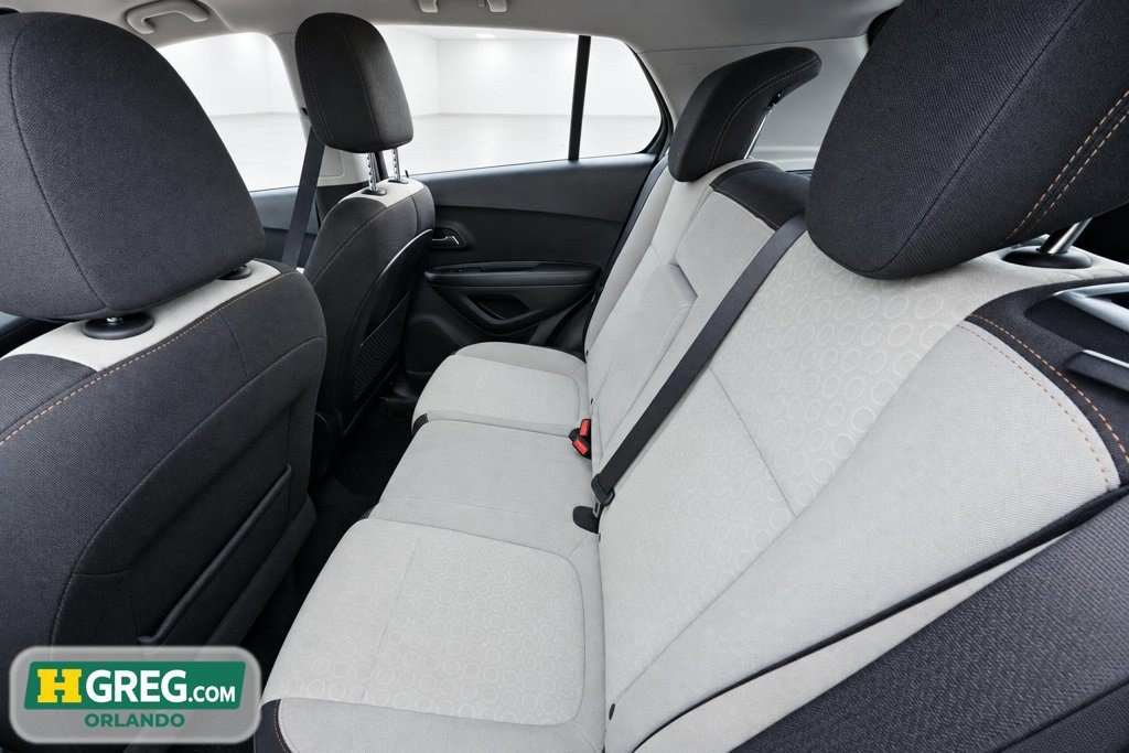 Used 2020 Chevrolet Trax LS FWD image 12