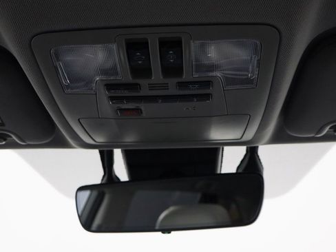 Used 2017 Toyota Highlander Limited Platinum image 28