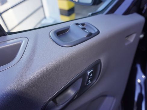 Used 2023 Ford Transit 350 XLT image 11