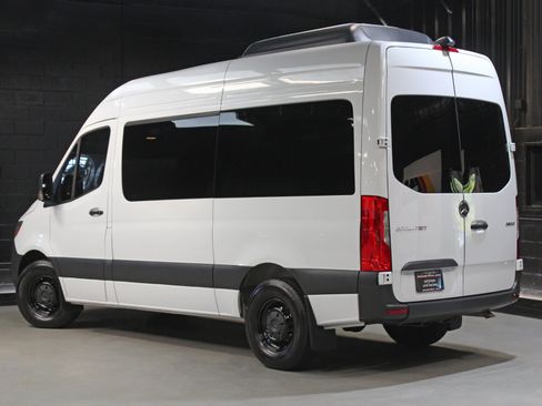 Used 2024 Mercedes-Benz Sprinter 2500 image 72