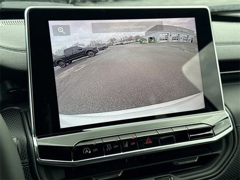 New 2026 Jeep Compass Latitude image 4