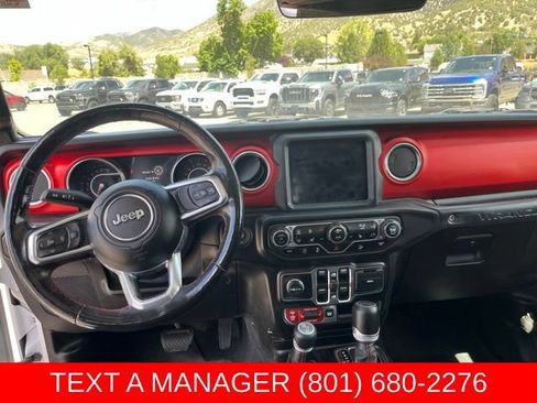 Used 2019 Jeep Wrangler Unlimited Rubicon AWD/4WD image 16