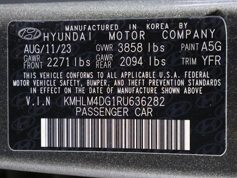 Used 2024 Hyundai Elantra SEL FWD image 39