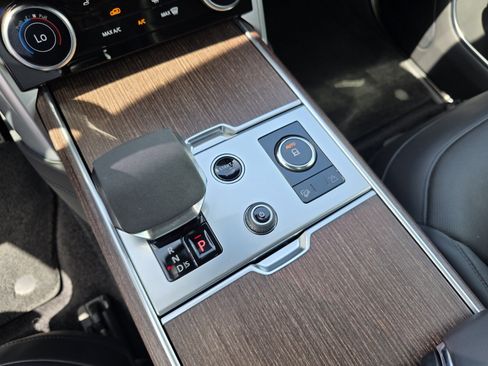 Certified 2023 Land Rover Range Rover SE AWD/4WD image 23