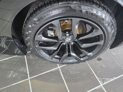 Used 2019 Nissan 370Z Roadster image 32