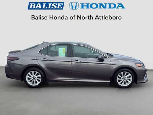 Used 2024 Toyota Camry LE image 9