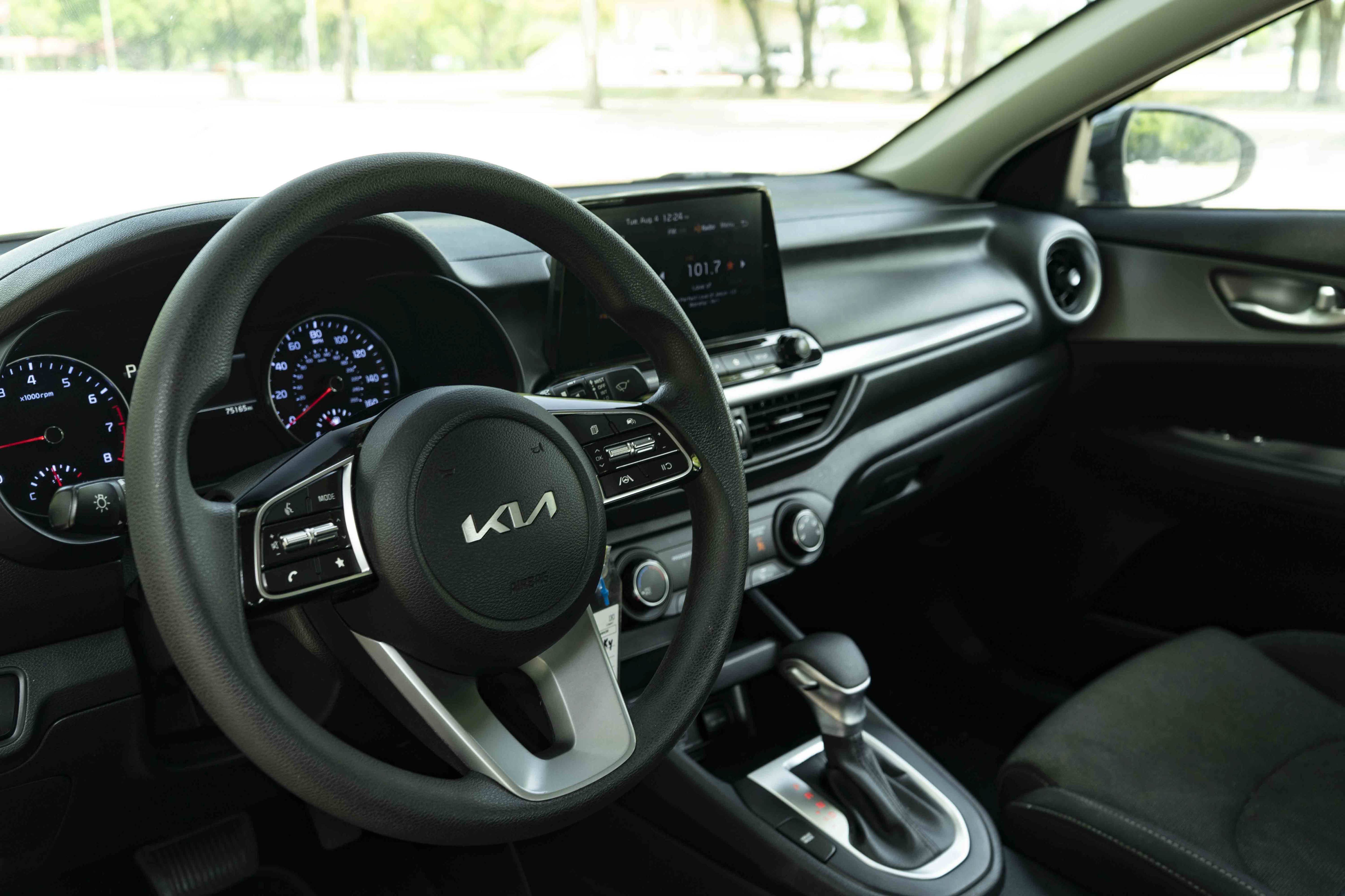 Used 2023 Kia Forte LXS FWD image 15