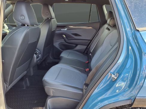 New 2026 Volkswagen Tiguan SE R-Line image 13