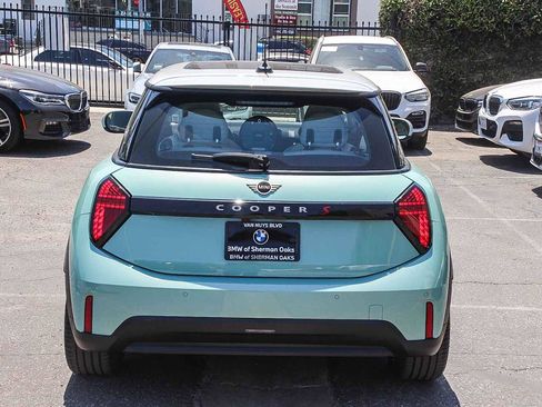Used 2025 MINI Cooper S FWD image 5