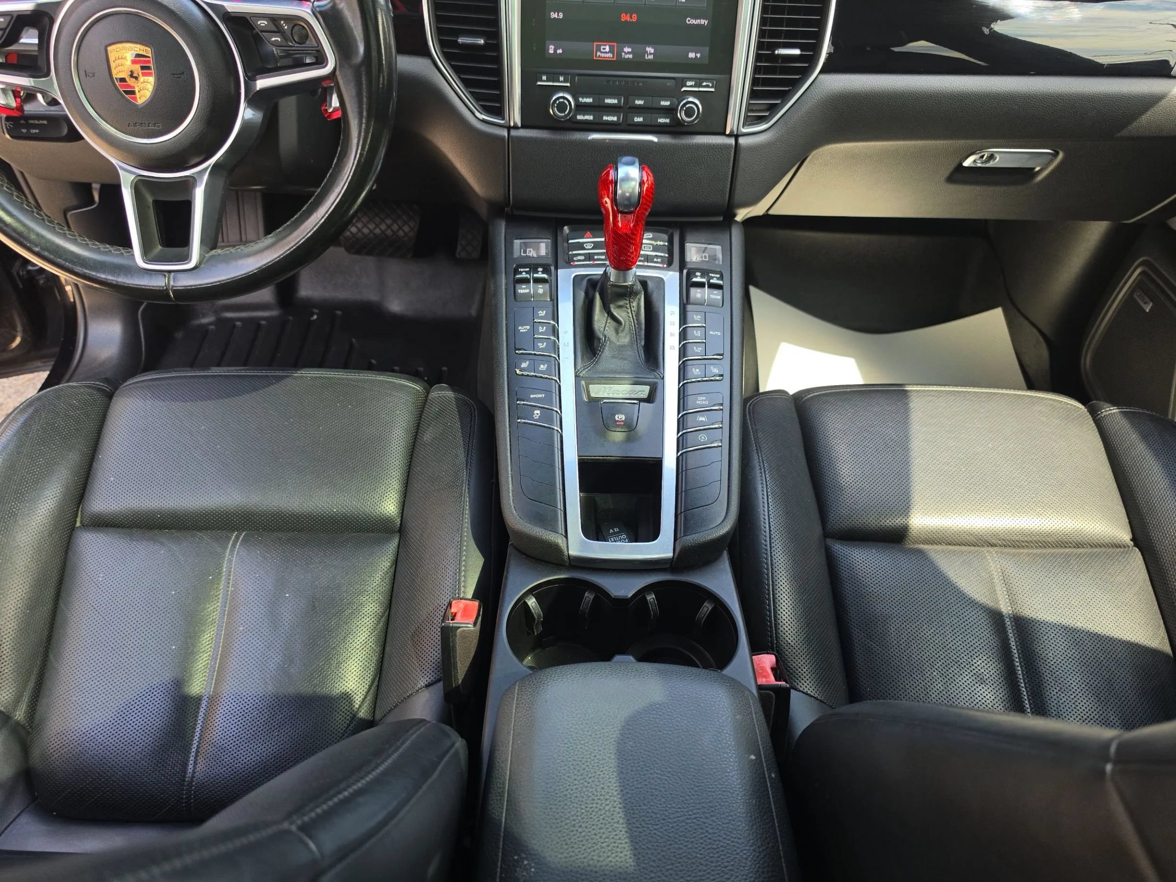 Used 2017 Porsche Macan AWD/4WD image 15
