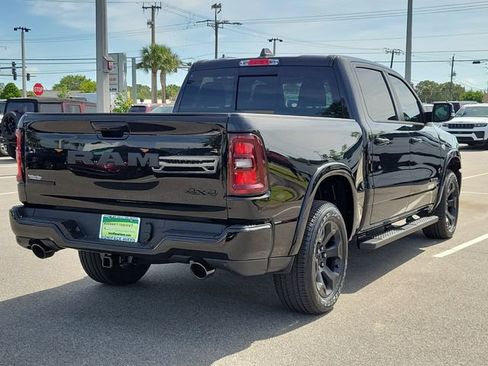 Used 2026 RAM 1500 4x4 Crew Cab image 6
