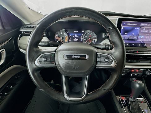 Used 2022 Jeep Compass Limited AWD/4WD image 11