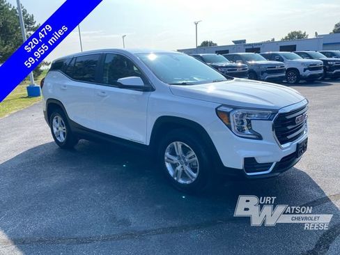 Used 2024 GMC Terrain SLE FWD image 10