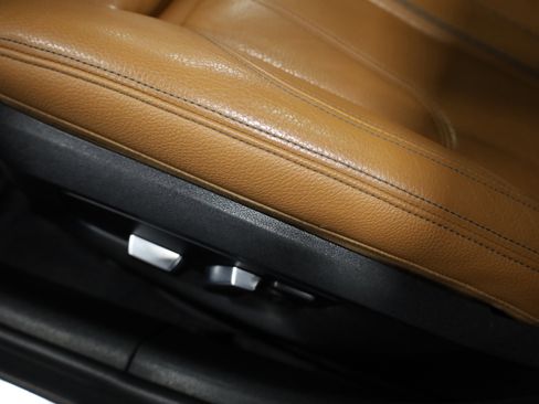 Used 2019 BMW 540i xDrive w/ Convenience Package image 18