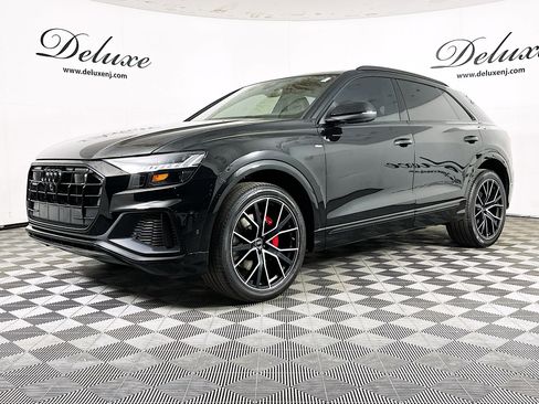 Used 2023 Audi Q8 Premium Plus w/ Premium Plus Package AWD/4WD image 3