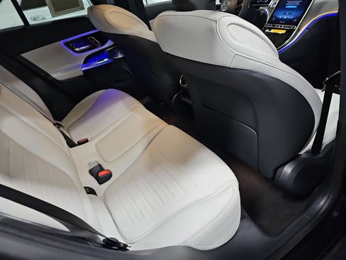 Certified 2025 Mercedes-Benz GLC 300 GLC 300 image 12