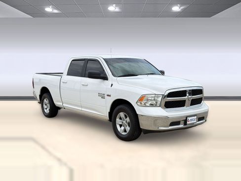 Used 2019 RAM 1500 Classic SLT RWD image 7