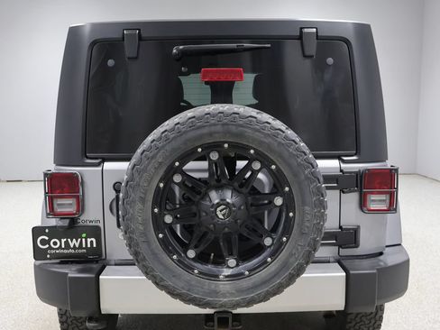 Used 2014 Jeep Wrangler Unlimited Sahara w/ Trailer Tow Group AWD/4WD image 3