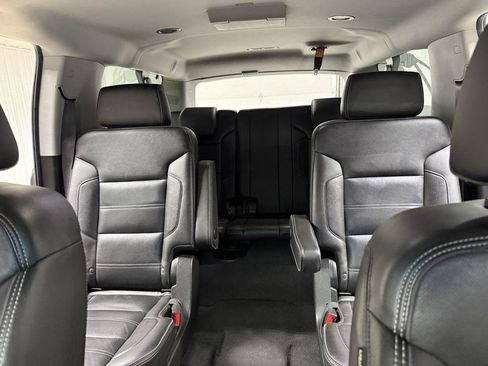Used 2019 GMC Yukon XL Denali w/ Open Road Package image 11