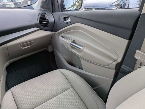 Used 2017 Ford Escape SE AWD/4WD image 22