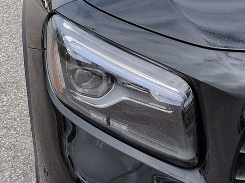 Certified 2024 Mercedes-Benz GLB 35 AMG 4MATIC image 10