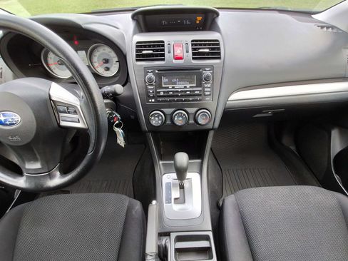 Used 2014 Subaru Impreza 2.0i Premium w/ All-Weather Package w/CVT AWD/4WD image 12