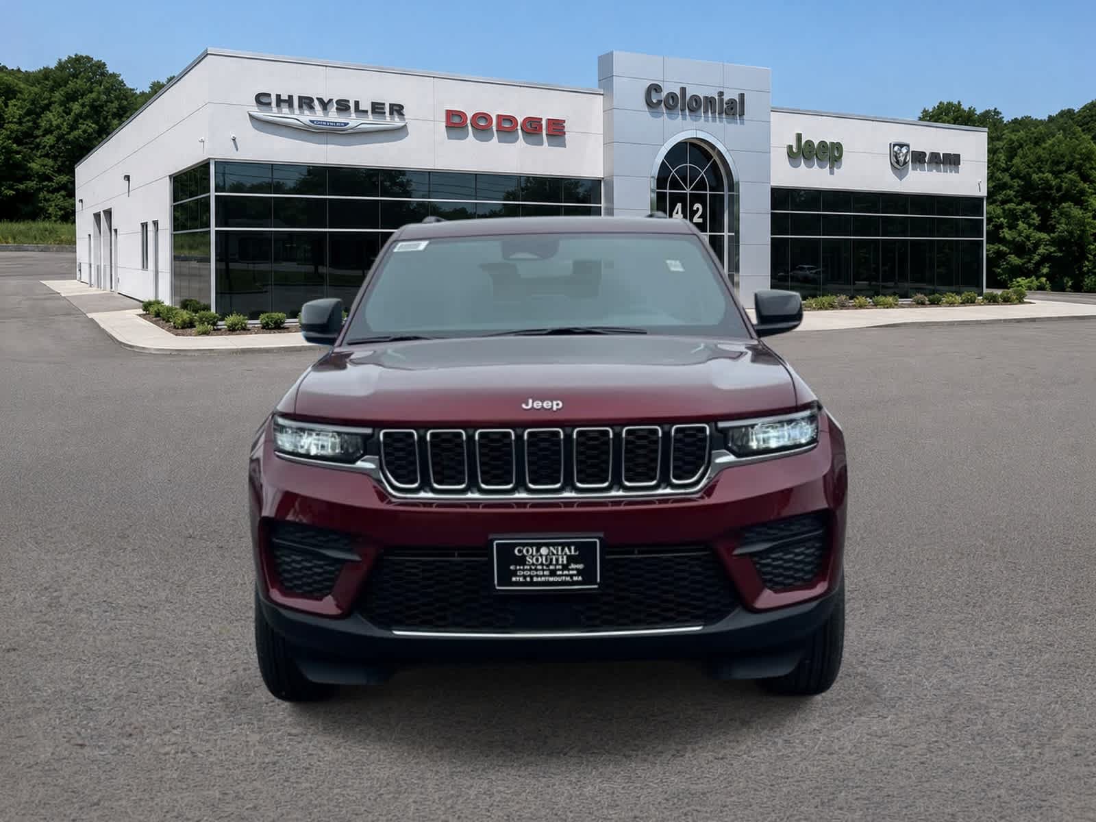 New 2026 Jeep Grand Cherokee Laredo AWD/4WD image 9
