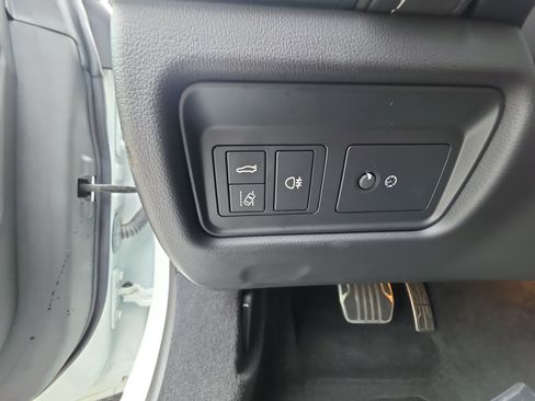 Used 2021 Jaguar F-TYPE First Edition RWD image 12