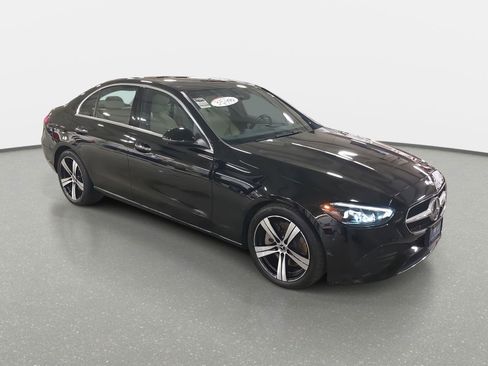 Used 2023 Mercedes-Benz C 300 4MATIC Sedan image 3