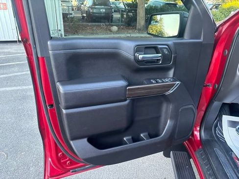 Used 2021 Chevrolet Silverado 1500 LT AWD/4WD image 14