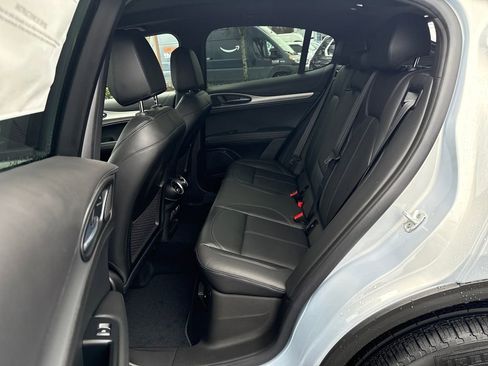 New 2025 Alfa Romeo Stelvio Sprint image 13