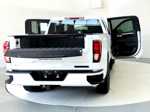 Used 2025 GMC Sierra 1500 Elevation AWD/4WD image 11