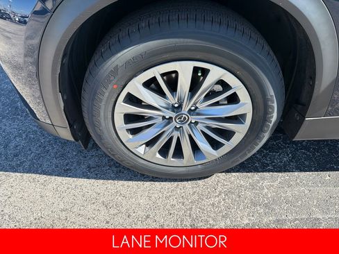 Used 2024 MAZDA CX-90 3.3 Turbo w/ Preferred Package image 11