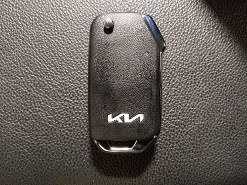 Used 2023 Kia Forte LXS FWD image 32
