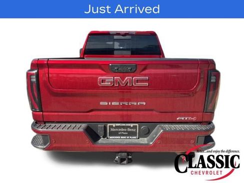Used 2024 GMC Sierra 2500 AT4 w/ AT4 Premium Plus Package image 5