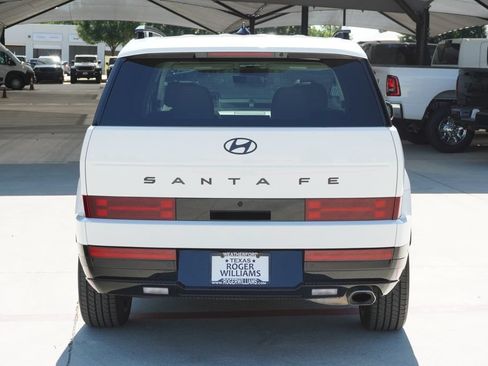 Used 2025 Hyundai Santa Fe Calligraphy FWD image 4