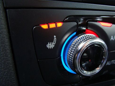 Used 2015 Audi A4 2.0T Premium Plus w/ Technology Package image 24