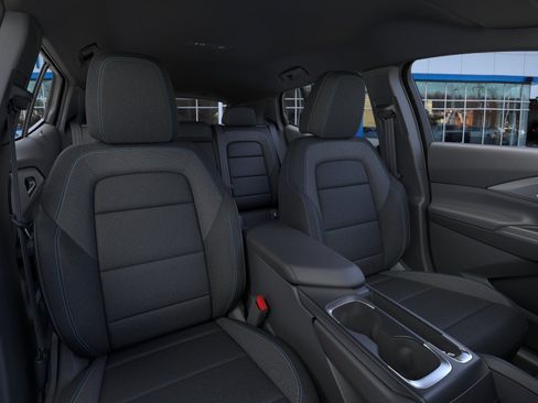 New 2026 Chevrolet Equinox EV LT FWD image 40