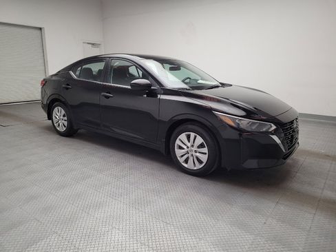 Used 2025 Nissan Sentra S FWD image 11