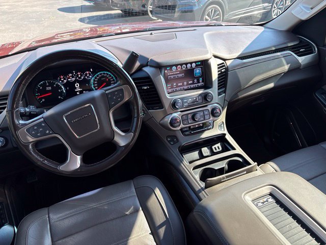 Used 2018 GMC Yukon Denali w/ Denali Ultimate Package AWD/4WD image 27