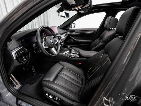 Used 2021 BMW M550i xDrive w/ Premium Package AWD/4WD image 26