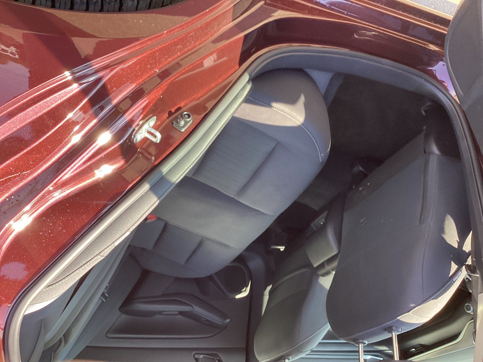 Used 2025 Nissan Altima 2.5 SV FWD image 14