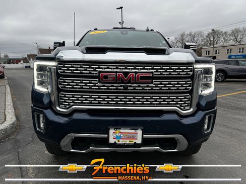 Used 2022 GMC Sierra 2500 Denali w/ Denali Ultimate Package AWD/4WD image 2
