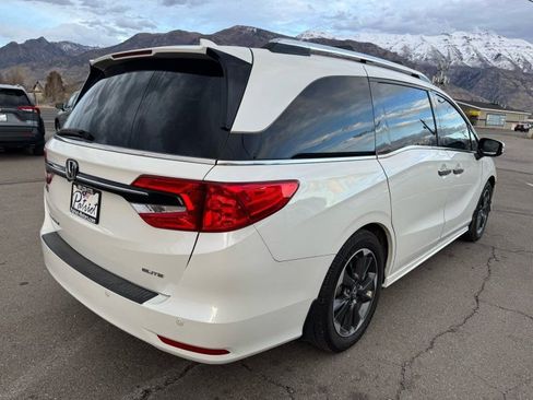 Used 2022 Honda Odyssey Elite image 5
