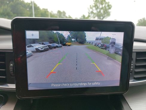 Used 2020 Ford Explorer XLT w/ Equipment Group 202A RWD image 25